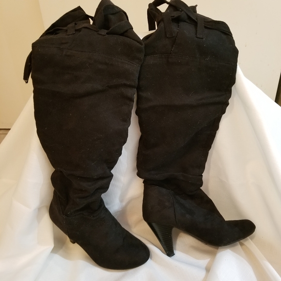 Black Classic High Boots - Picture 1 of 3